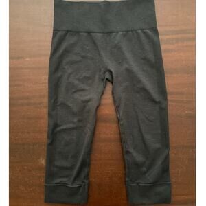 Lululemon | heathered gray Ebb to Street Crop Leggings Pants | size 6